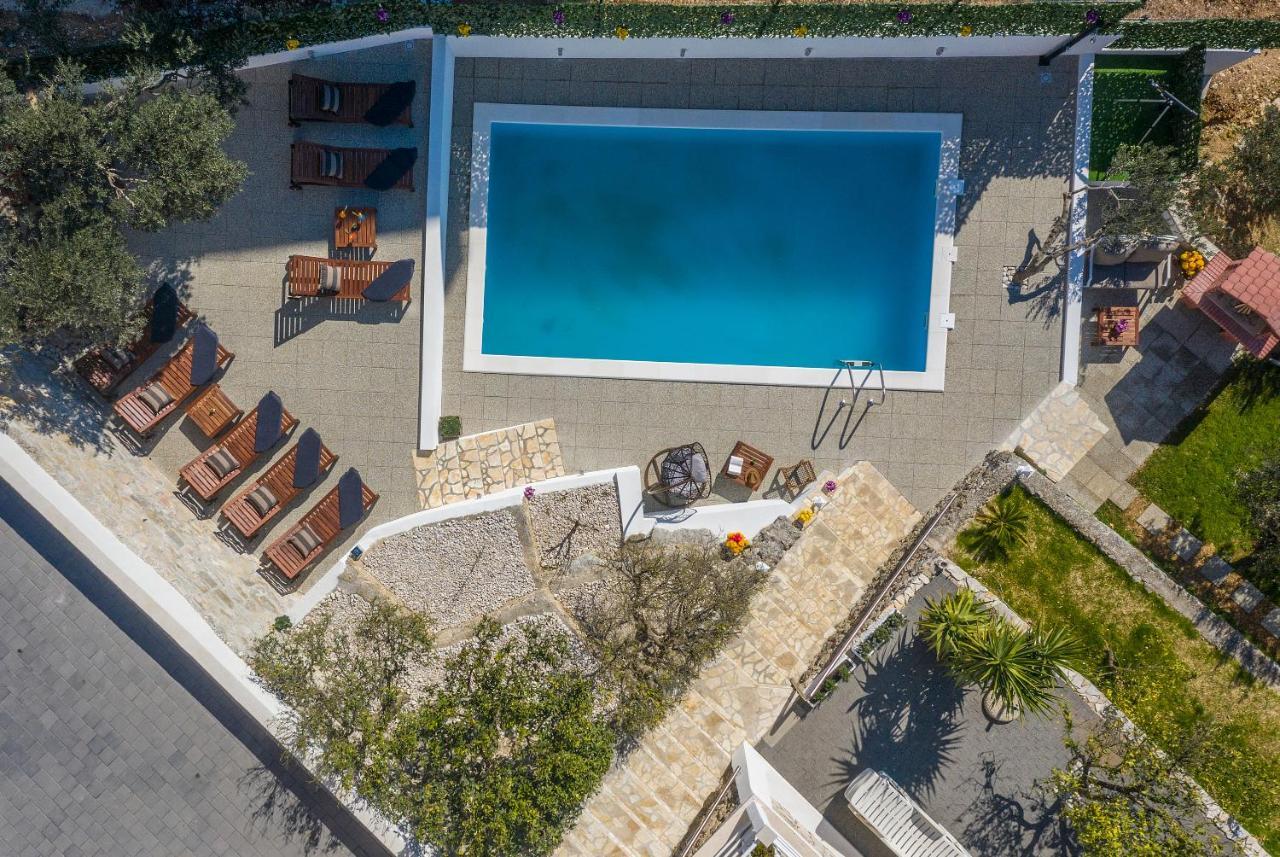 מאקרסקה Villa Petra Apartment With Private Pool מראה חיצוני תמונה