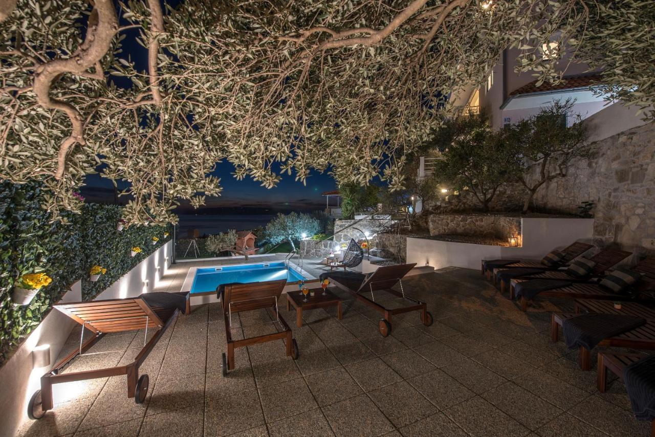 מאקרסקה Villa Petra Apartment With Private Pool מראה חיצוני תמונה