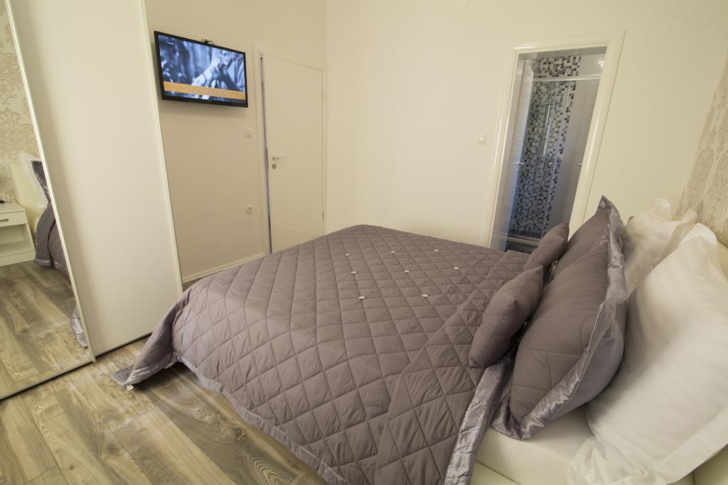 מאקרסקה Villa Petra Apartment With Private Pool מראה חיצוני תמונה