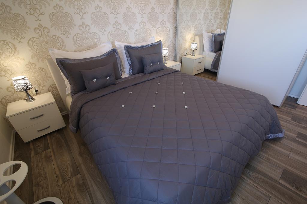 מאקרסקה Villa Petra Apartment With Private Pool מראה חיצוני תמונה