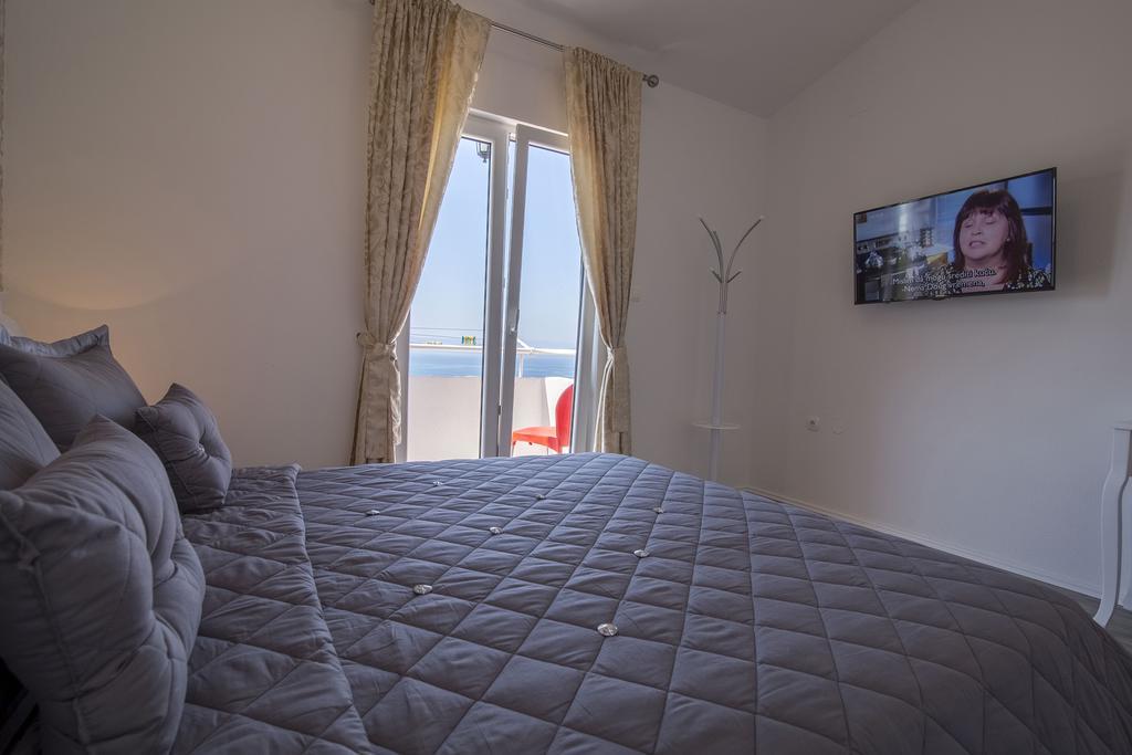 מאקרסקה Villa Petra Apartment With Private Pool מראה חיצוני תמונה